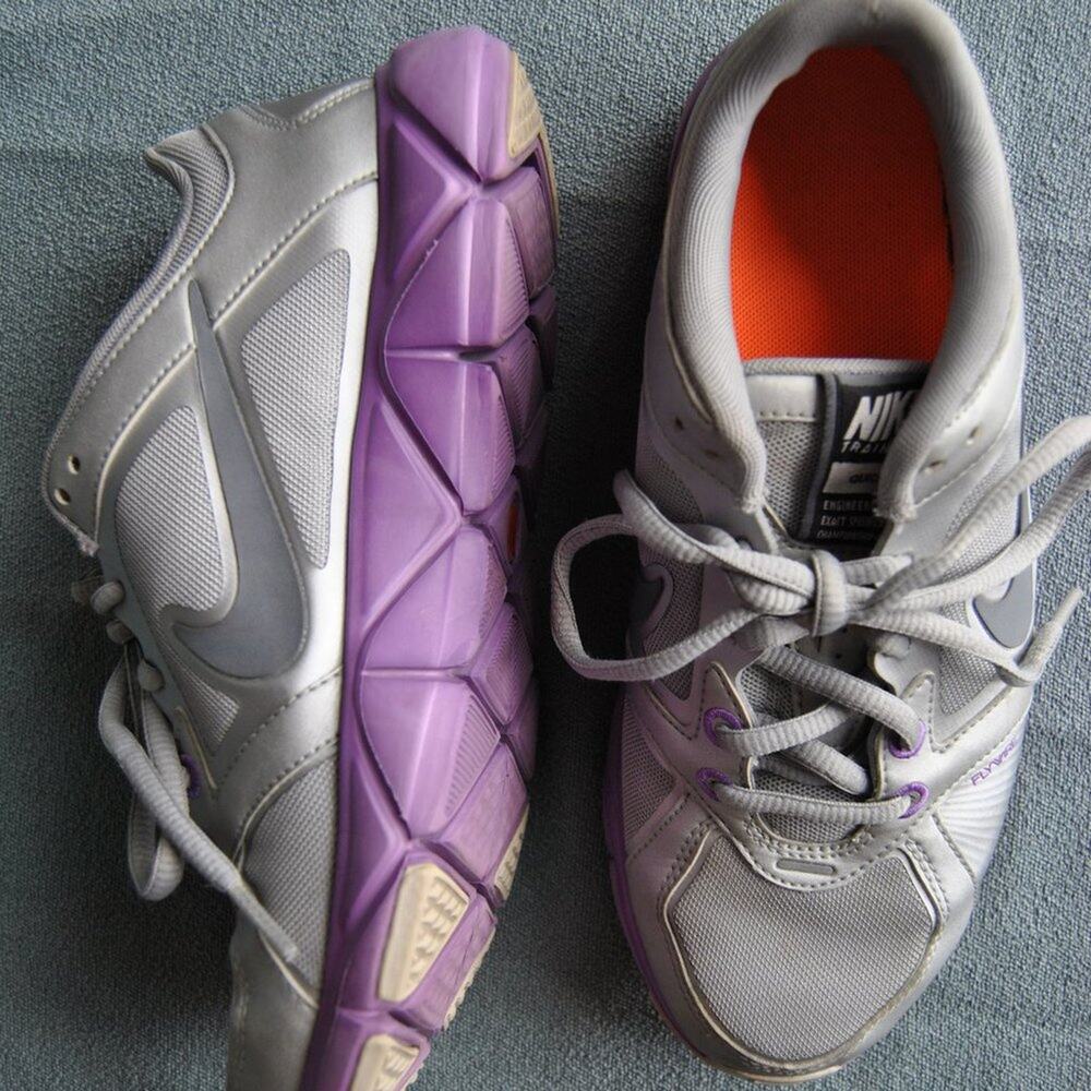 Nike Flywire Quick Fit Silver & Purple Athletic Shoes Women's Size: 7